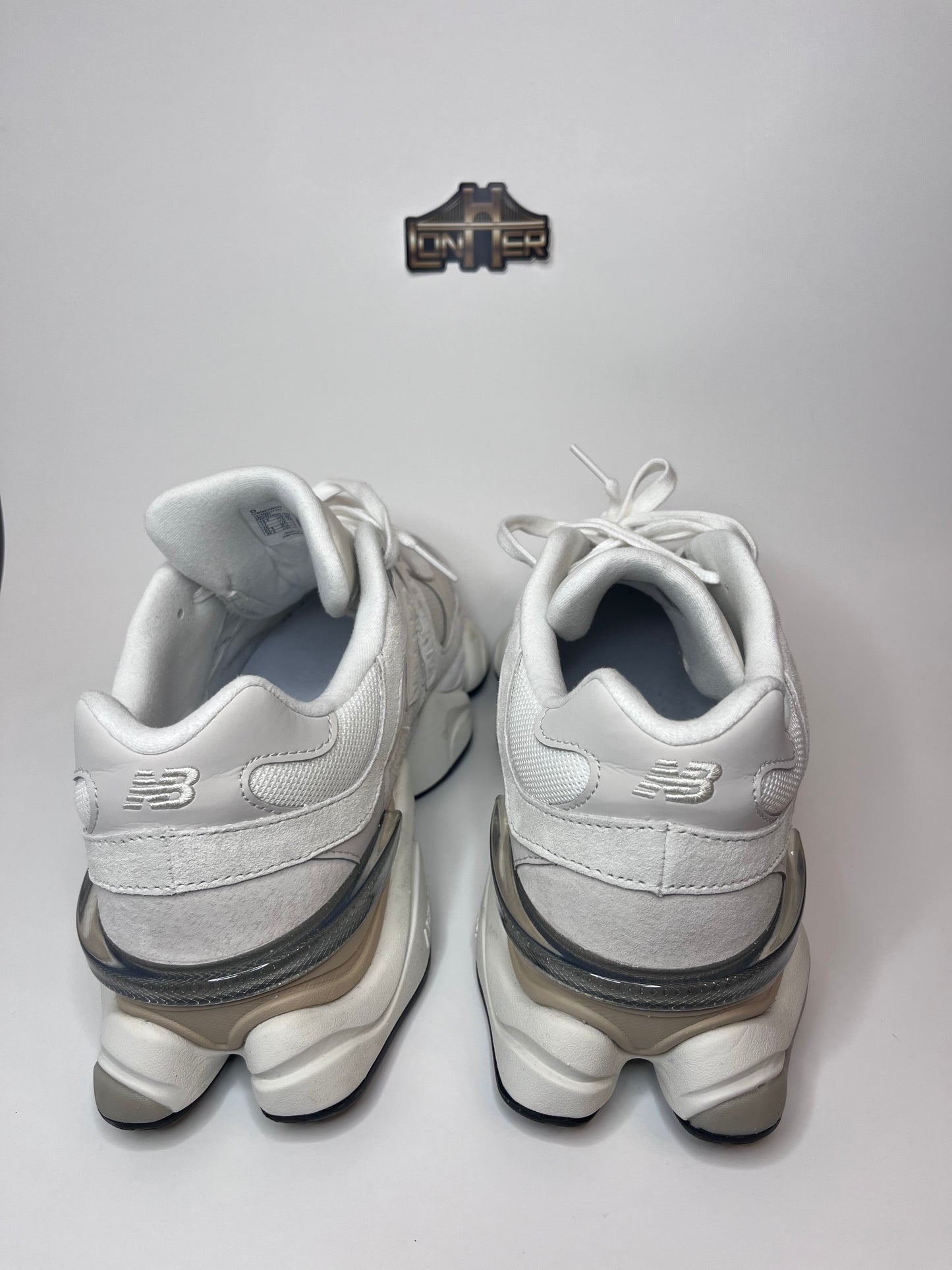 Women's New Balance 9060 - "Sea Salt w/ Moonbeam & Turtledove"