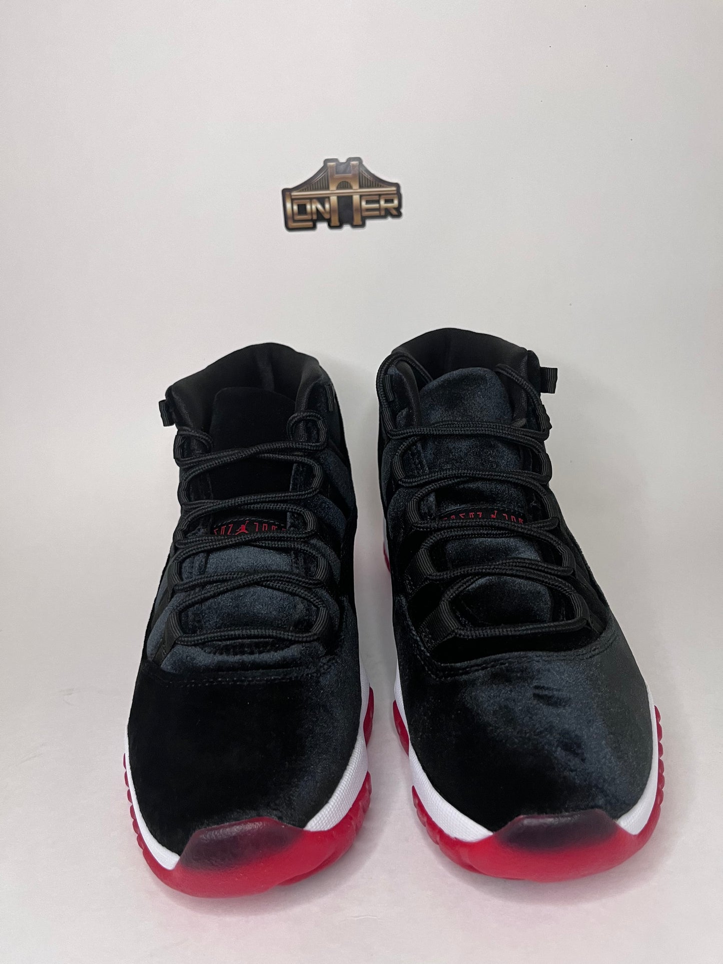 Women's Air Jordan 11 - "Bred Velvet" (2024)
